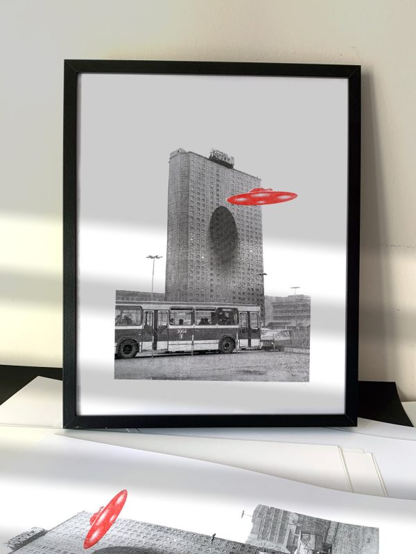 ANDRZEJ KILANOWSKI: UFO W POLSCE – Hotel Forum - Grafika - ArtShop Toruńa